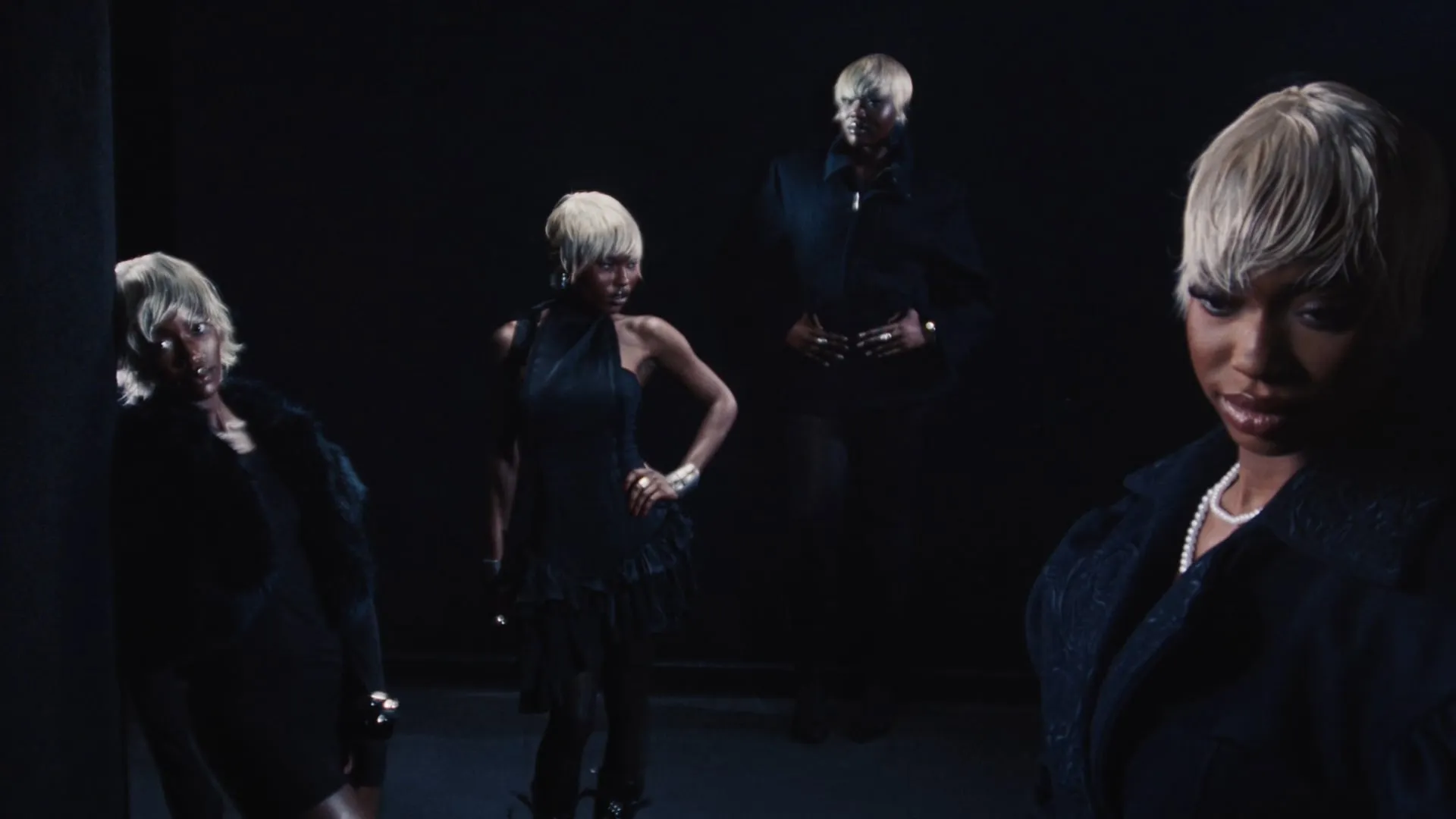 BLAQBONEZ Chanel ft. Asake